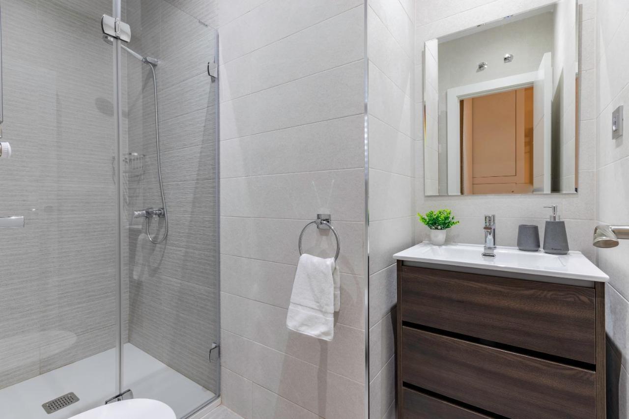 Recien Reformado Junto A Metro San Mames Apartment Bilbao Exterior photo